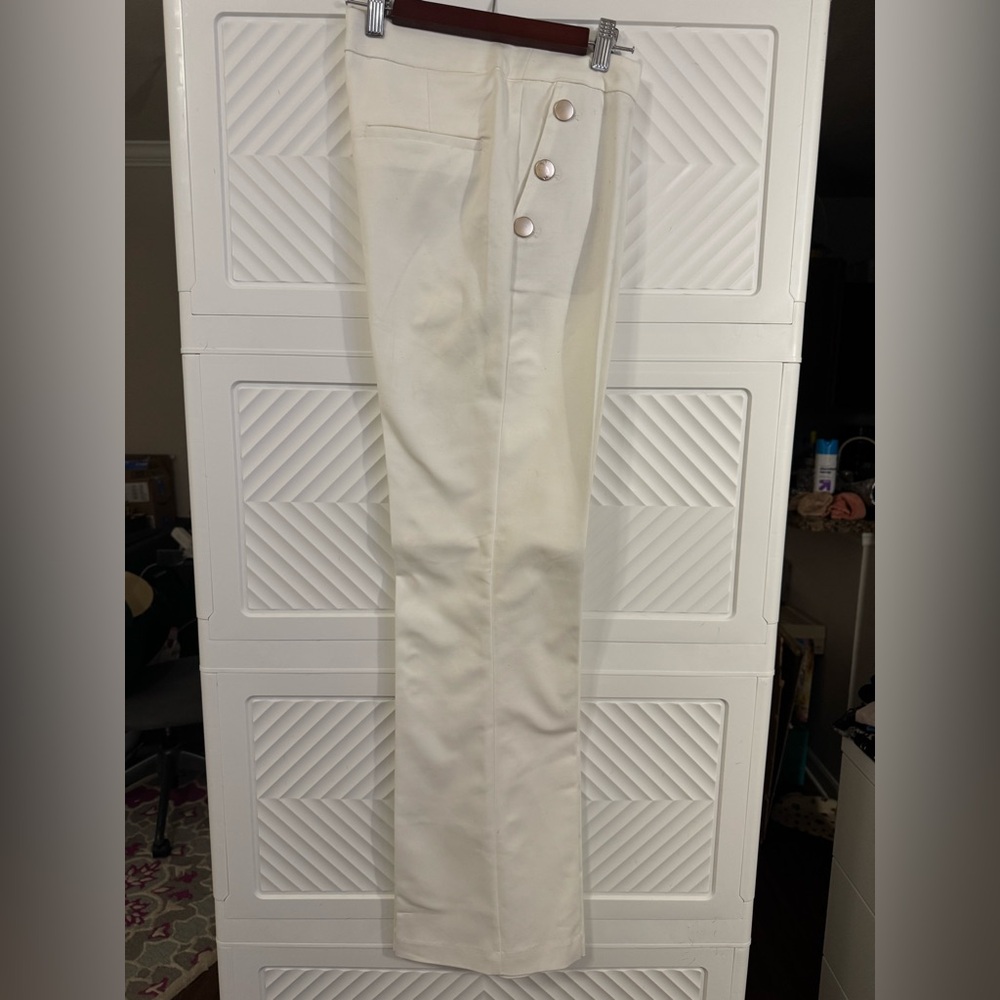 Rachel Zoe pants. Brand new without tags. White. Size 4.
